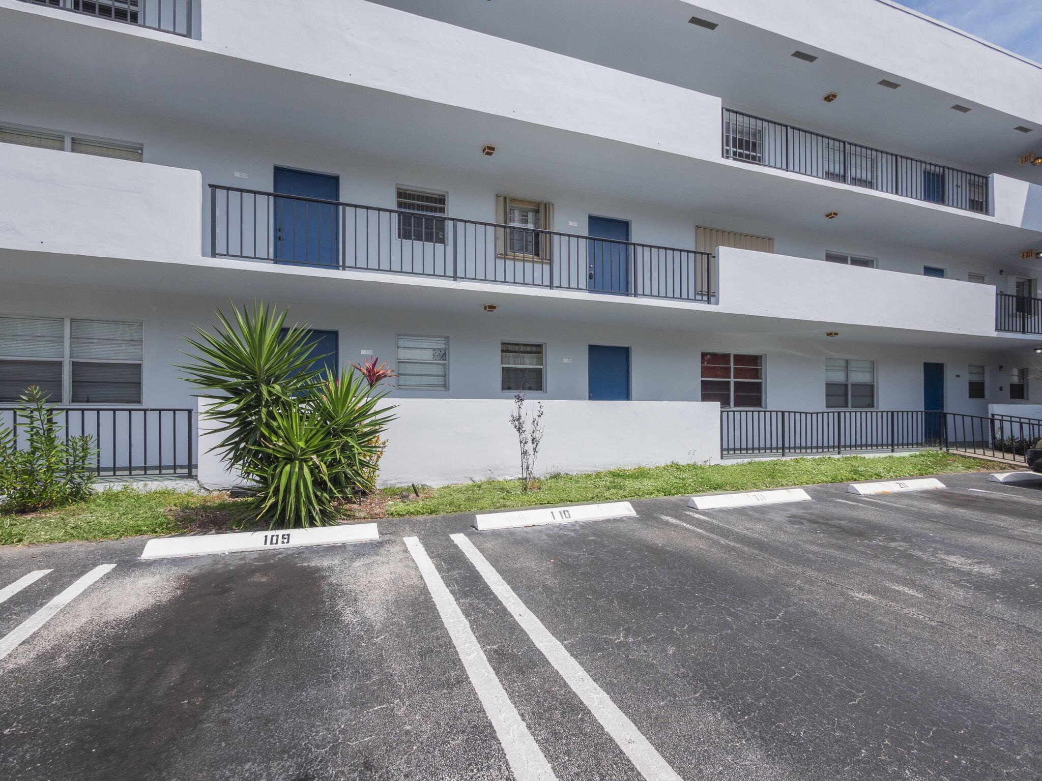 GEORGETOWN CONDO - Residential