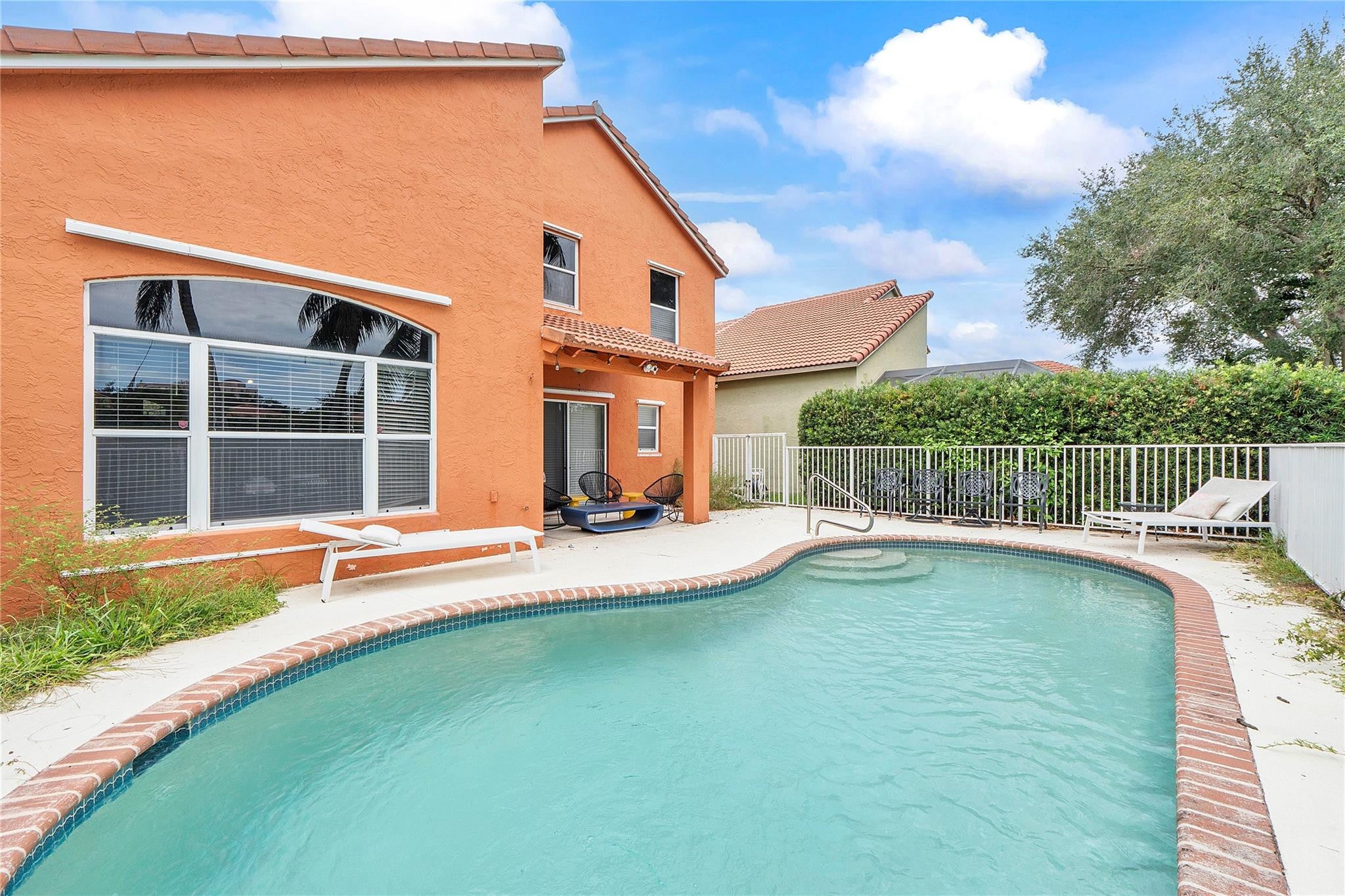 4020 Dorado Drive