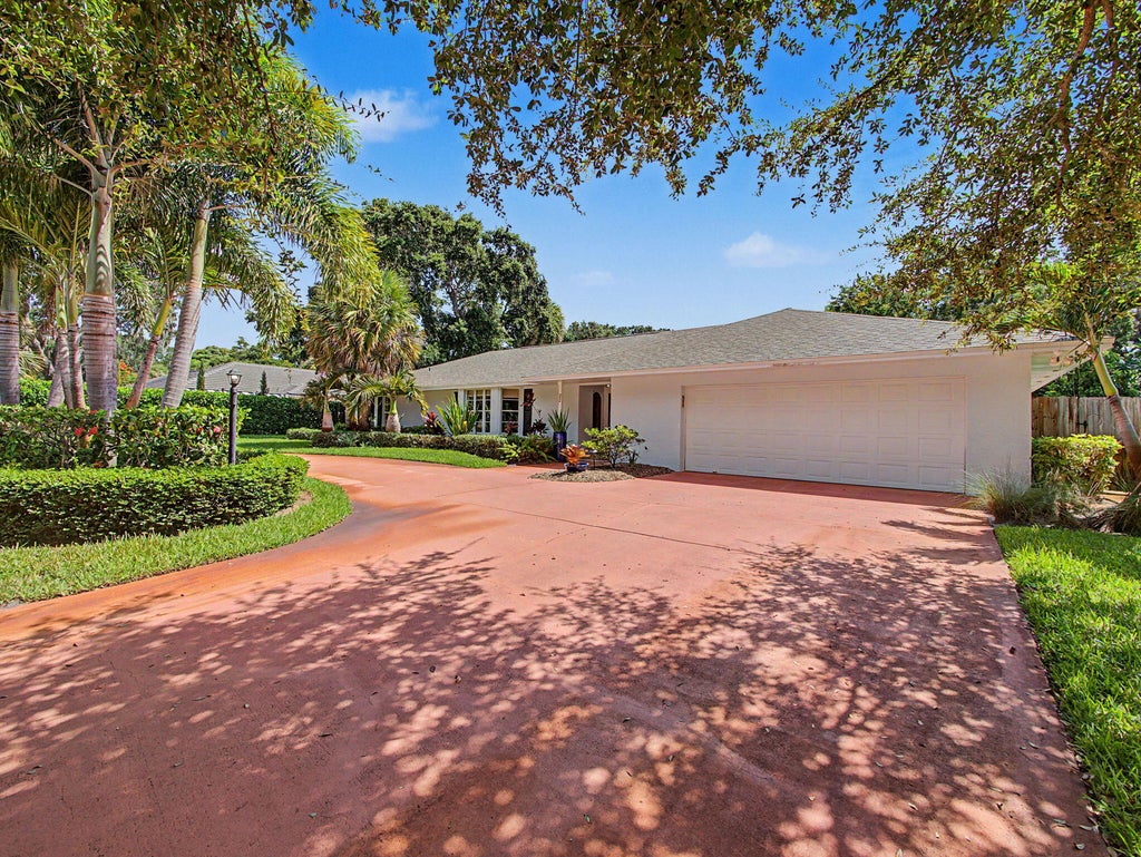Photo of 22 Banyan Road, Sewalls Point, FL 34996 (MLS # B26050783)