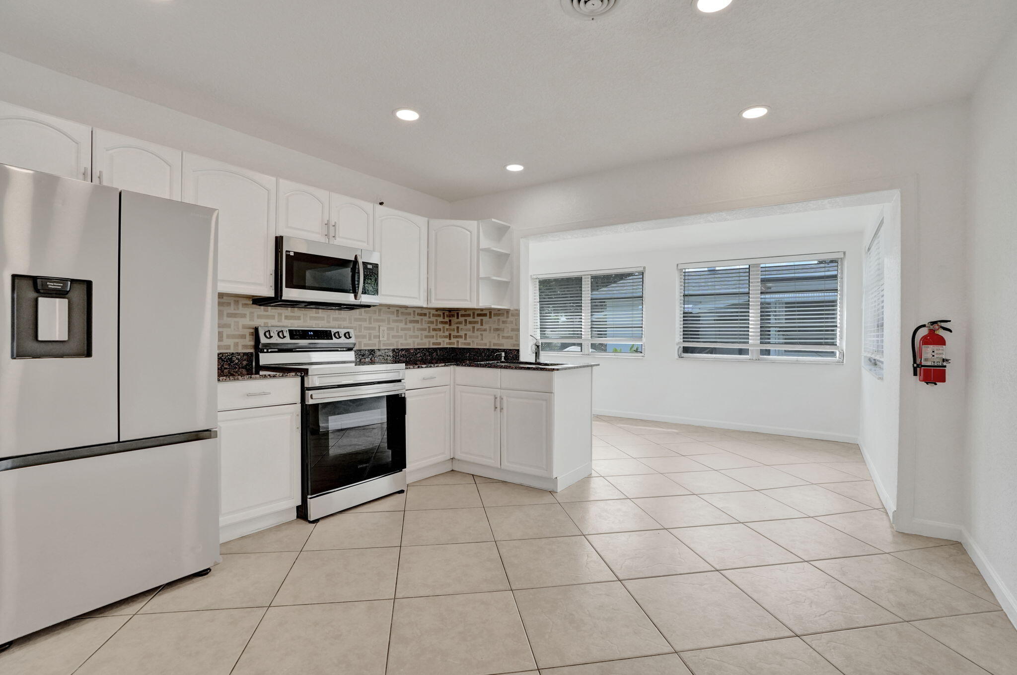 4553 NW 16TH Terrace