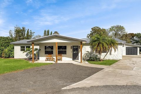 A home in Okeechobee