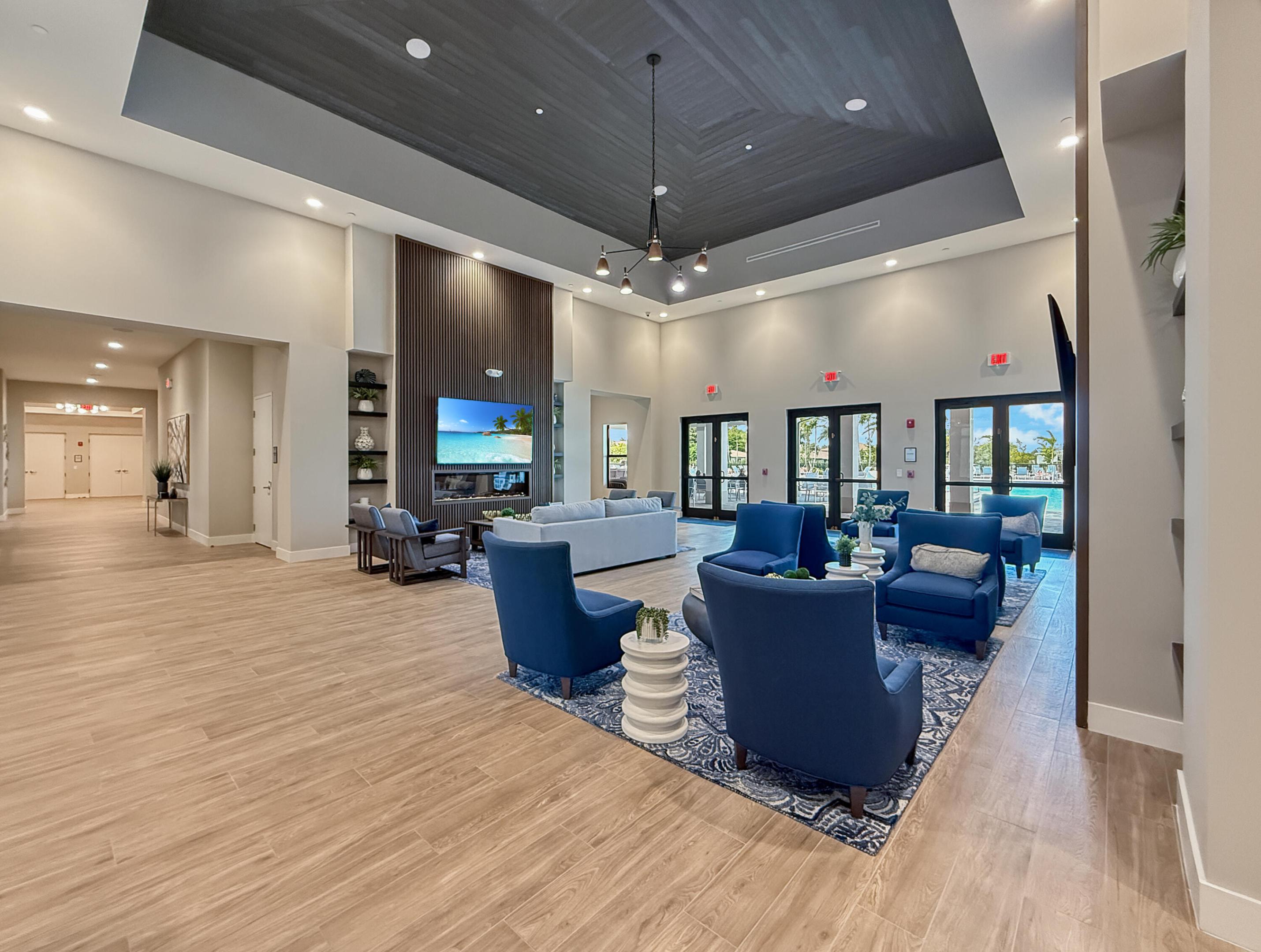 PALM GREENS AT VILLA DEL RAY CONDO II - Residential Lease