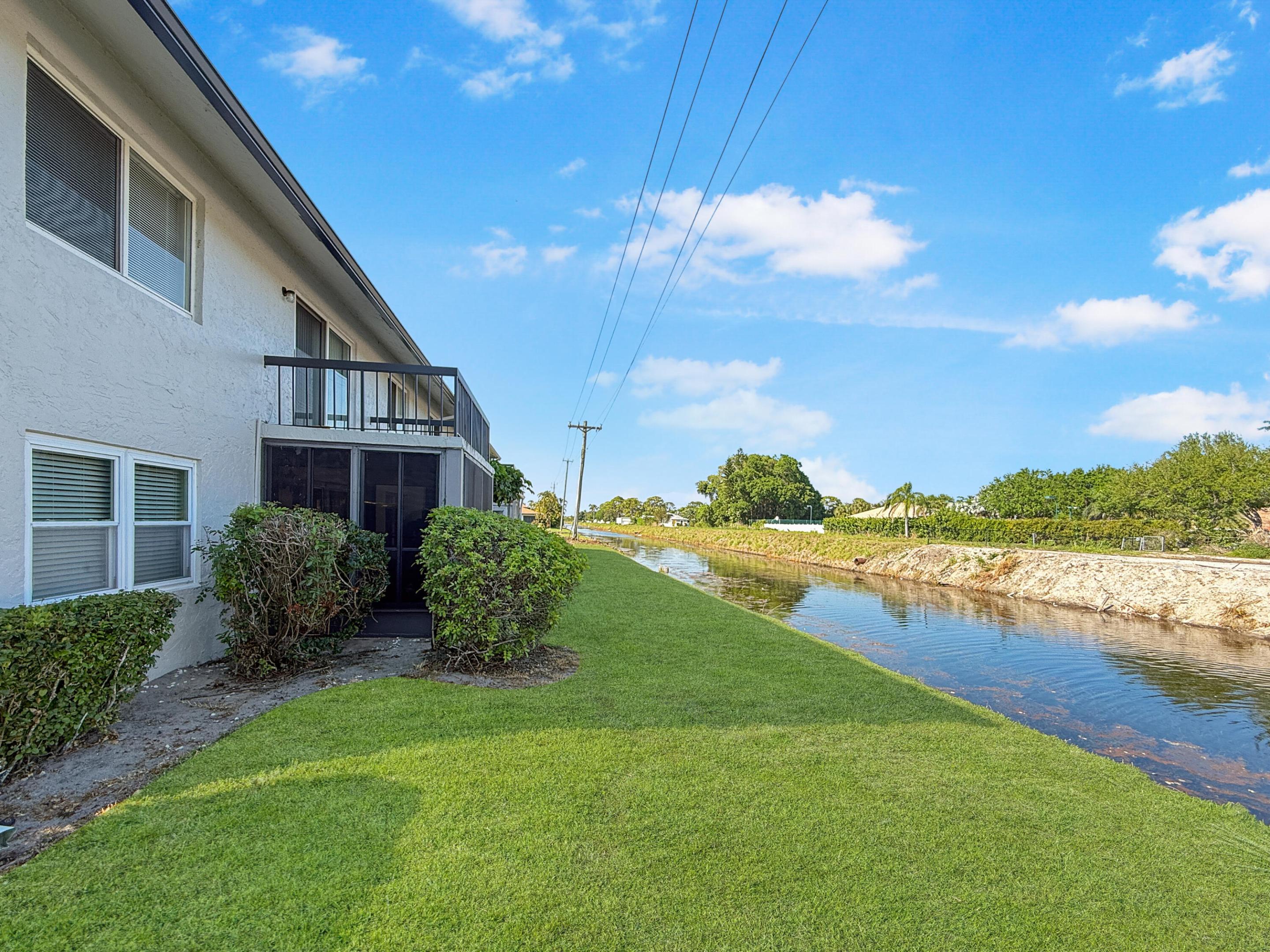 PALM GREENS AT VILLA DEL RAY CONDO II - Residential Lease