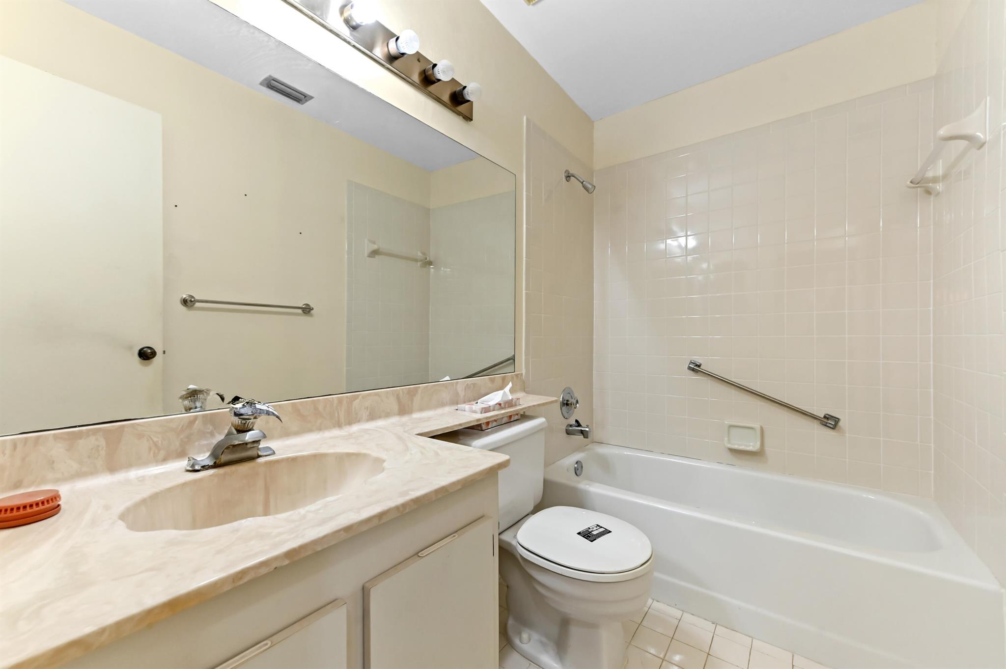 LUCERNE POINTE - Residential