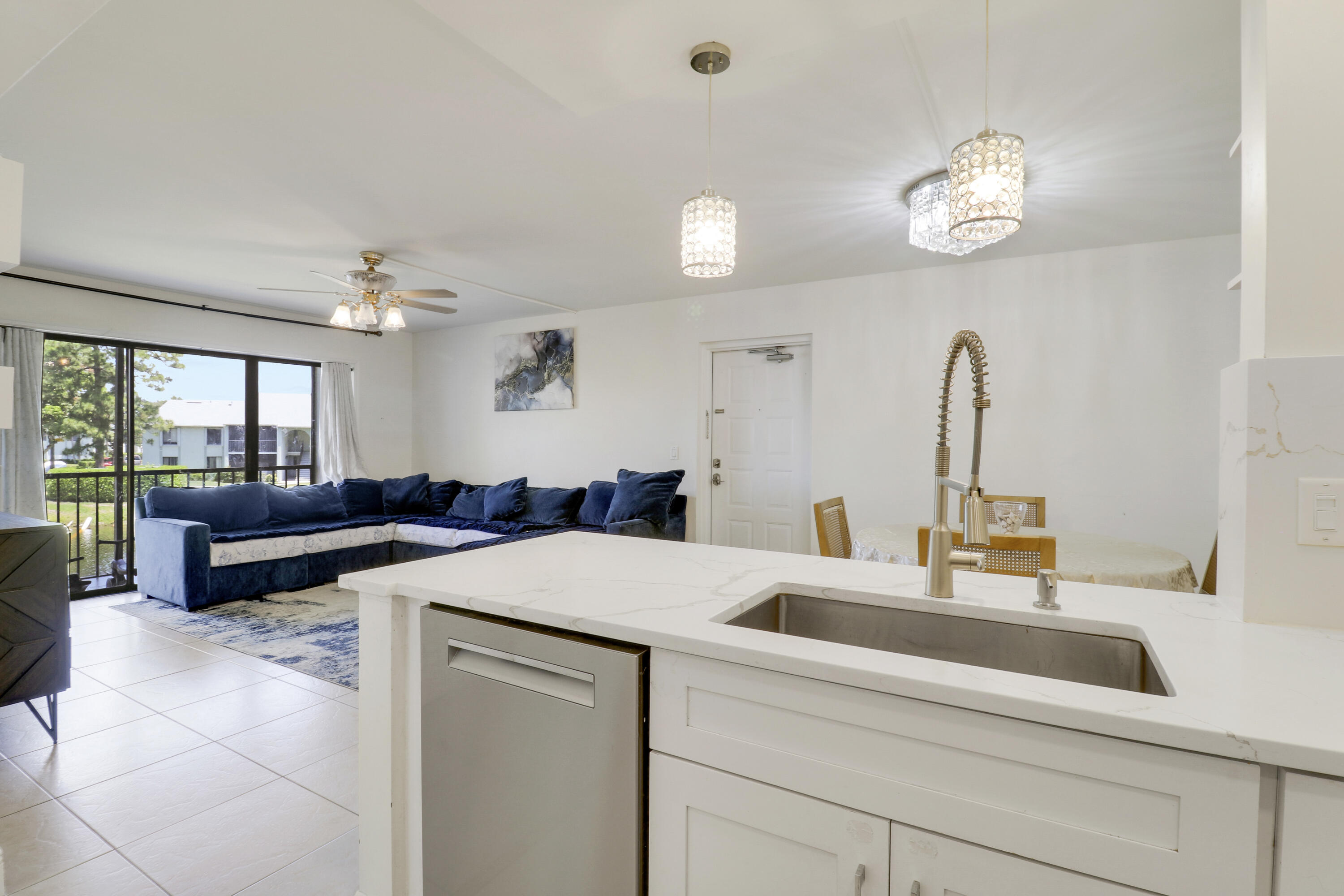 PALM CLUB WEST VILLAGE 1 CONDO - Residential