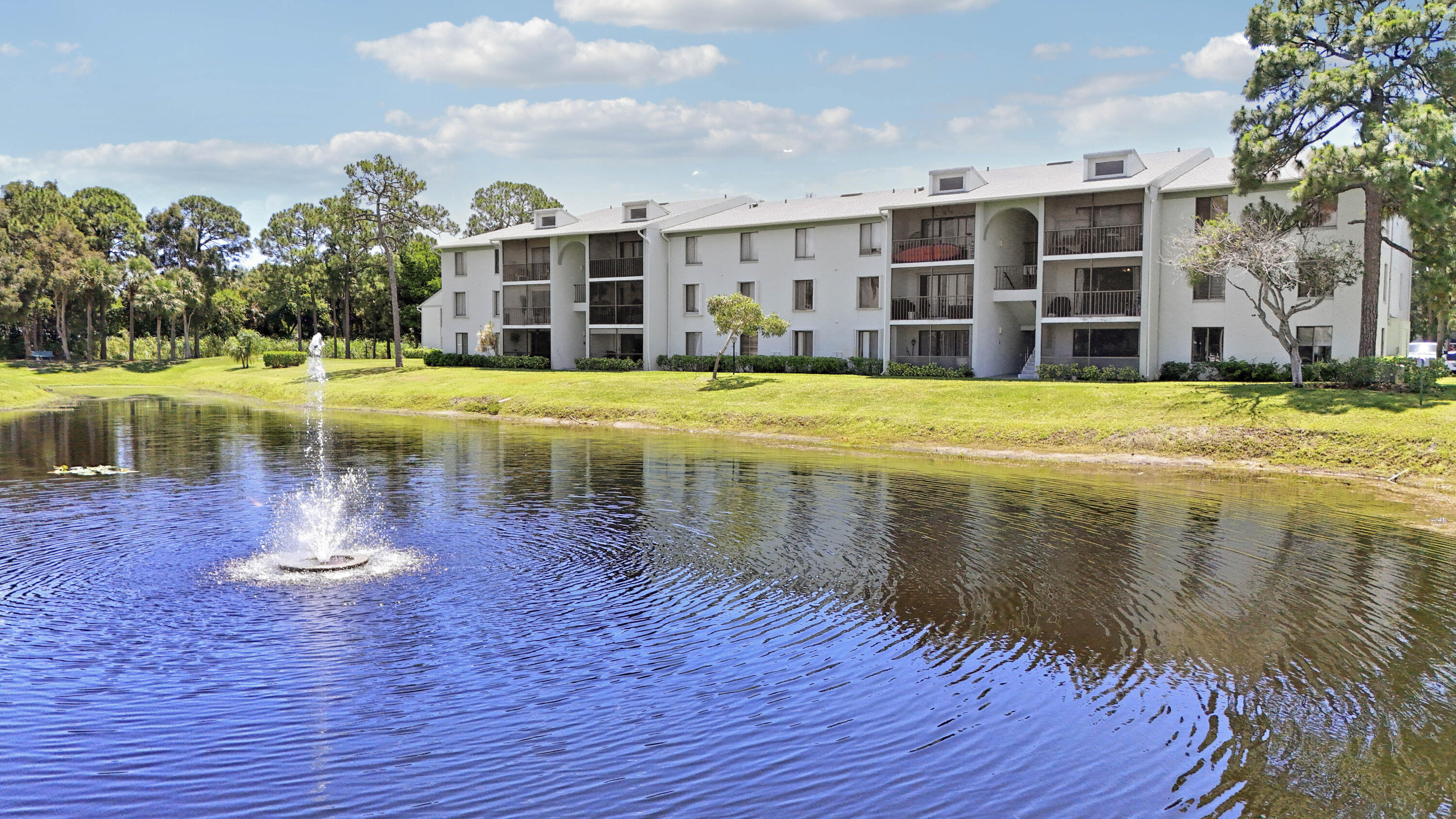 PALM CLUB WEST VILLAGE 1 CONDO - Residential