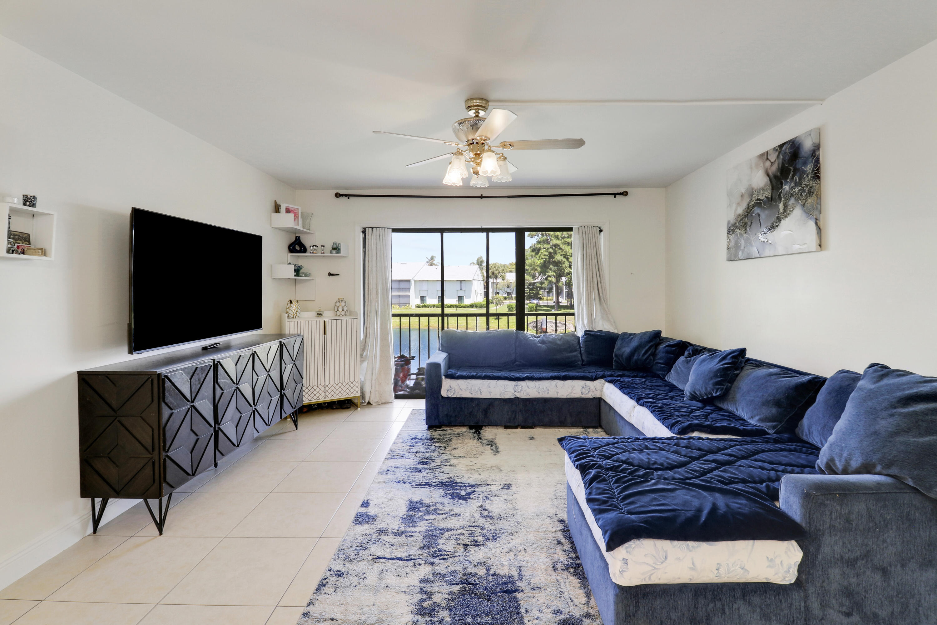 PALM CLUB WEST VILLAGE 1 CONDO - Residential