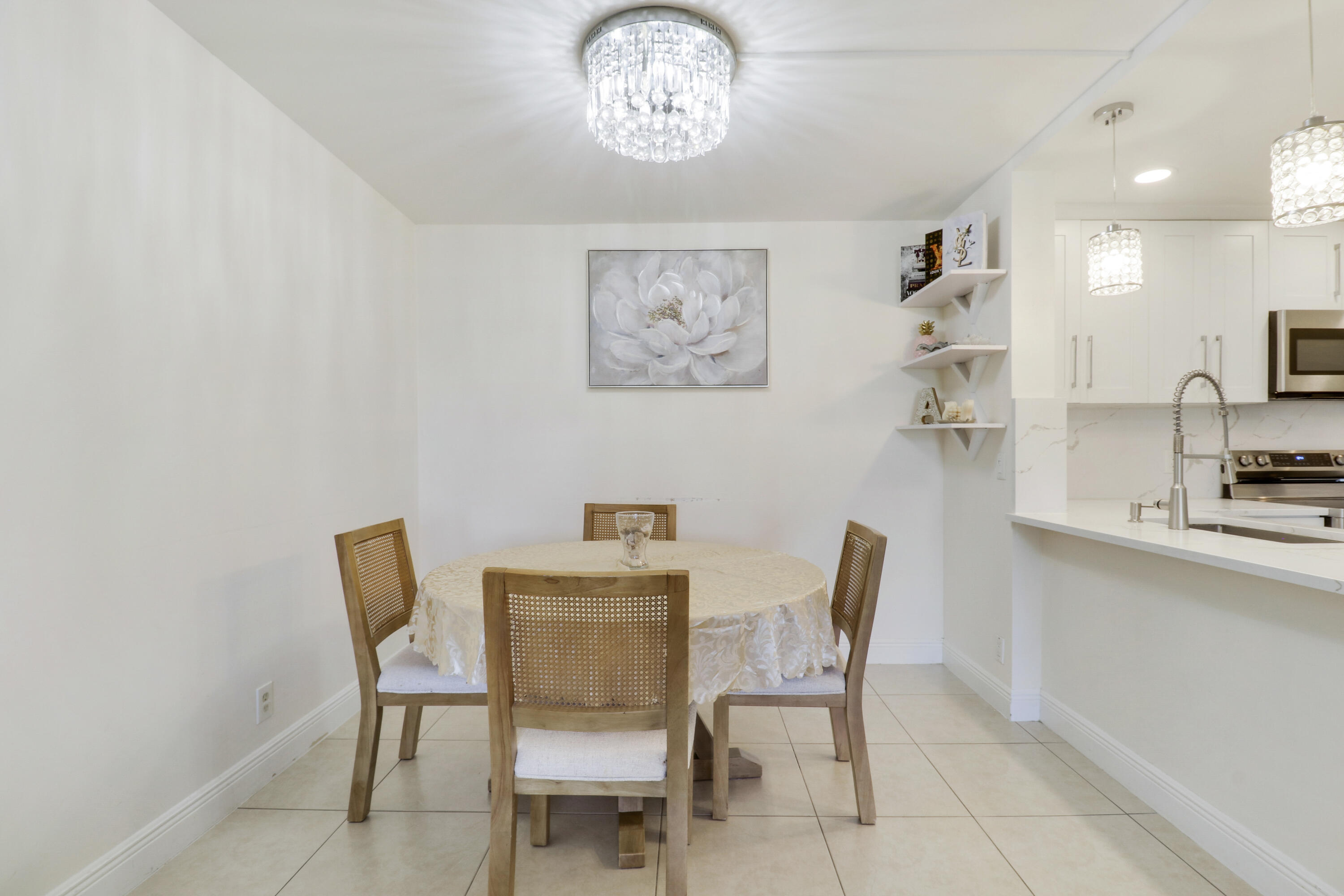 PALM CLUB WEST VILLAGE 1 CONDO - Residential