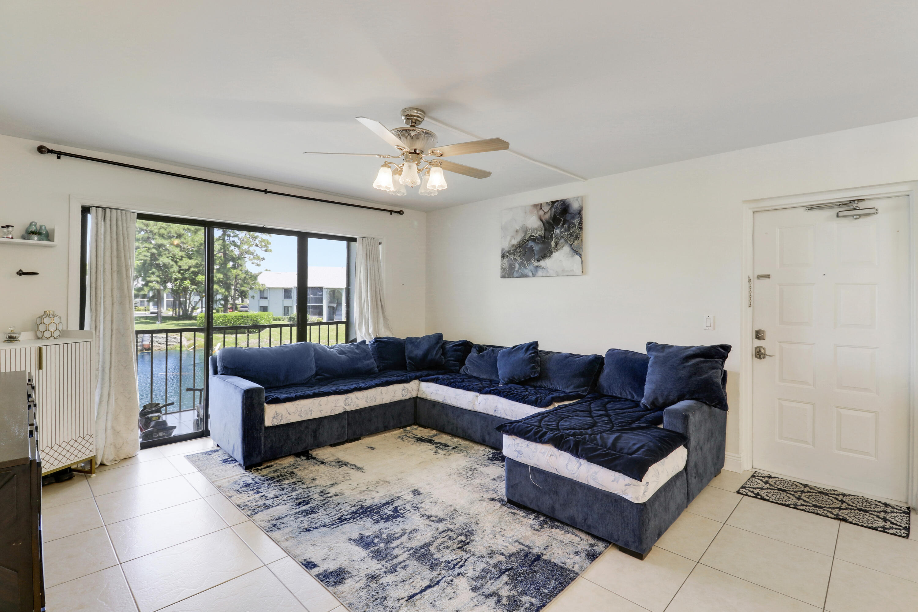 PALM CLUB WEST VILLAGE 1 CONDO - Residential