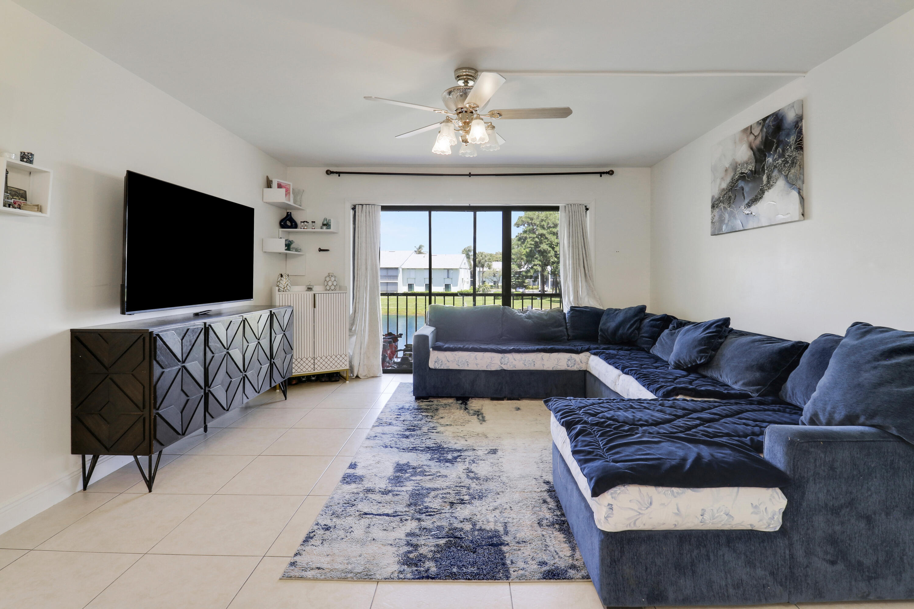 PALM CLUB WEST VILLAGE 1 CONDO - Residential