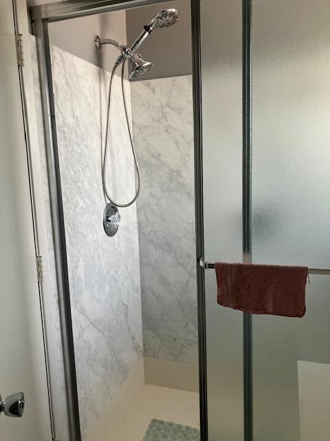HILLSBORO IMPERIAL APTS C - Residential Lease