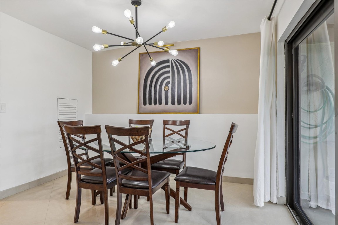 COUNTRY SQUIRE TOWNHOMES - Residential