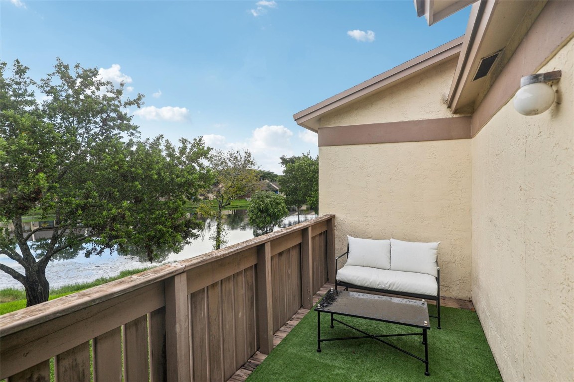 COUNTRY SQUIRE TOWNHOMES - Residential