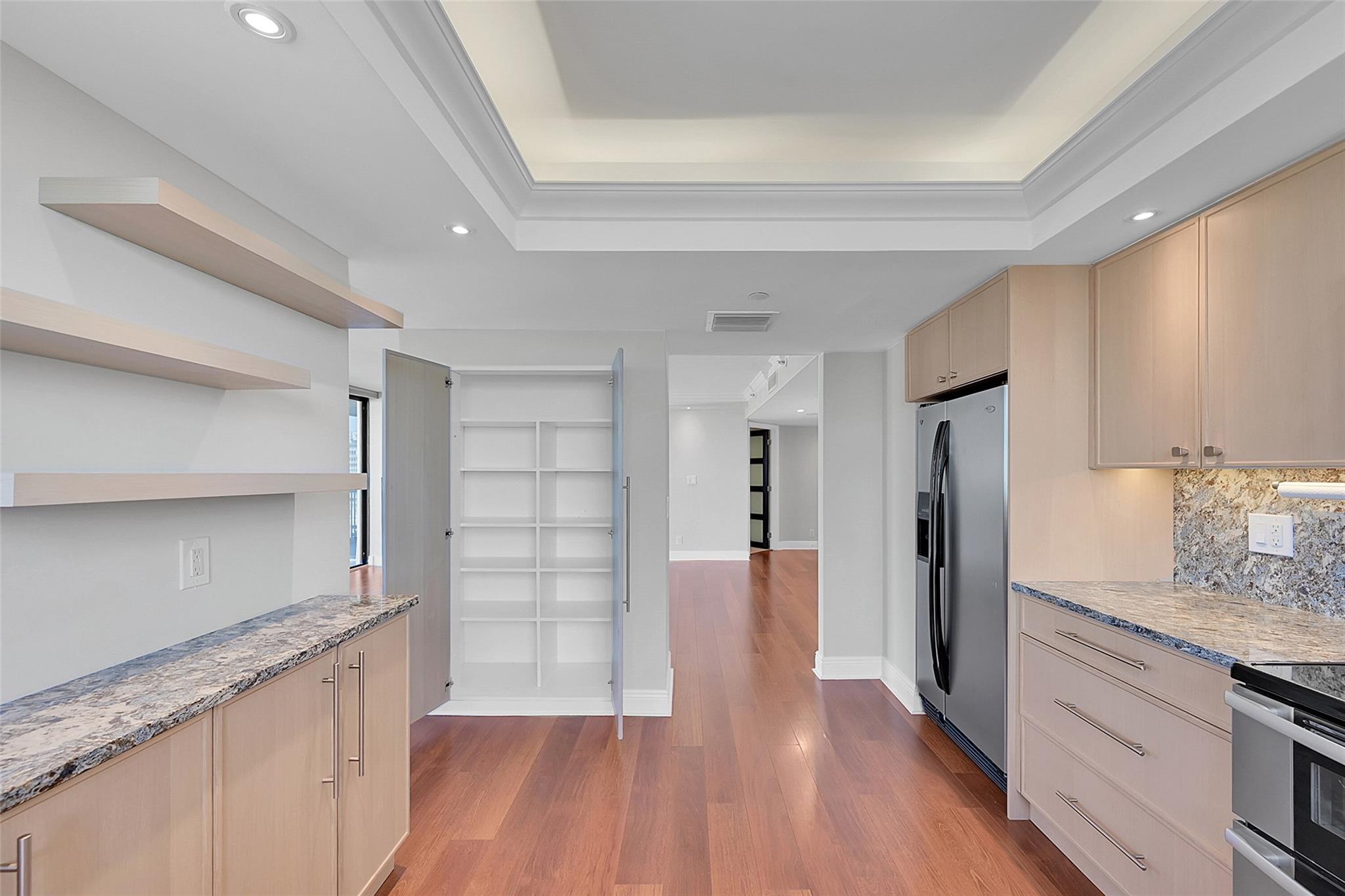 Voyager Condo - Residential