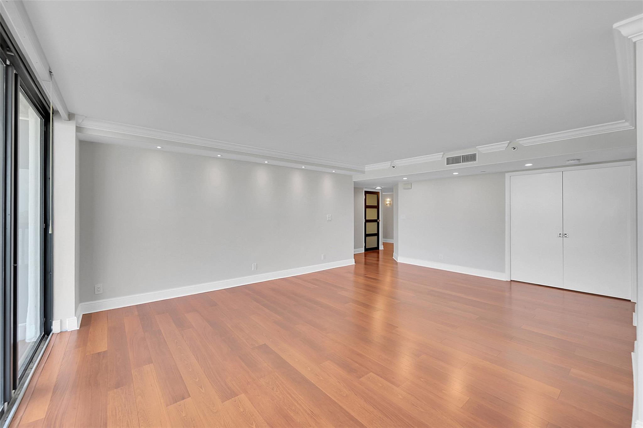 Voyager Condo - Residential