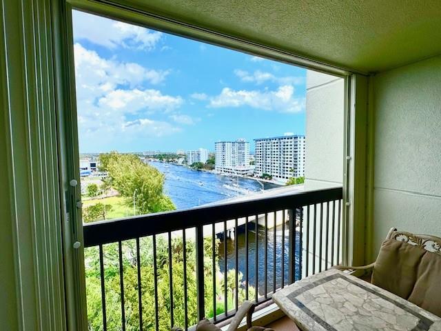 Voyager Condo - Residential