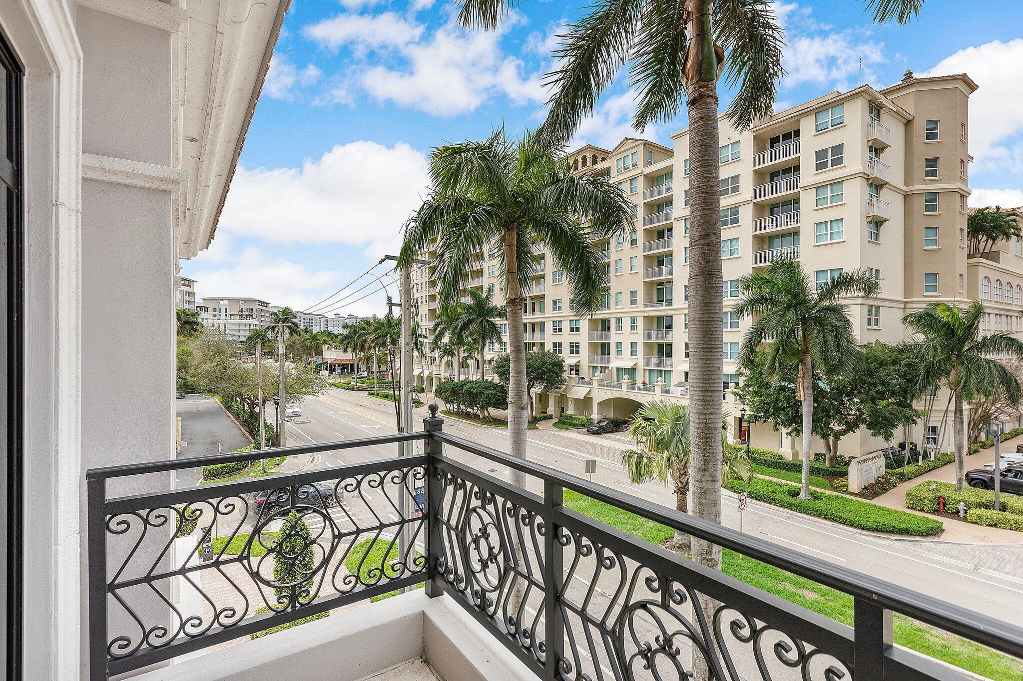 200 EAST PALMETTO PARK CONDO - Residential
