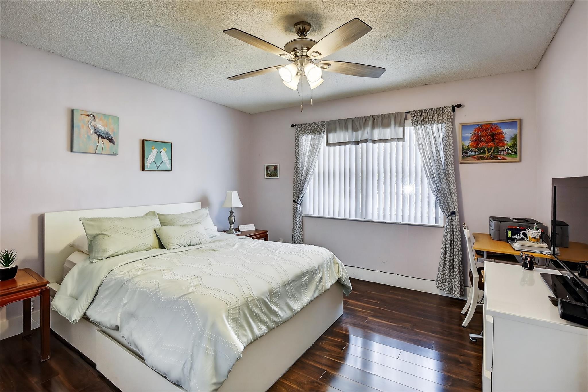 HOLLYBROOK GOLF & TENNIS - Residential