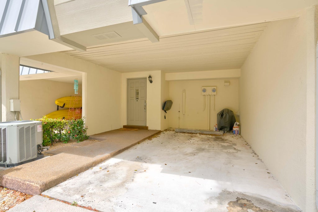 Photo of 390 GOLFVIEW Road #B, North Palm Beach, FL 33408 (MLS # B26082295)