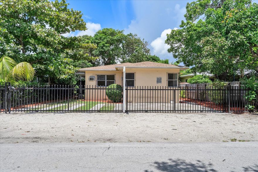 PRICED TO SELL. GREAT INVESTMENT in highly sought after Little River in the heart of Miami's Redevelopment Zone. NEW ROOF installed in July 2025. BOTH units are 2/1's . Both units have been completely renovated with new updated bathrooms, updated kitchens, new appliances and are vacant. Rent can easily command $1850/M per unit SEPARATE ELECTRIC METERS and 1 water meter Property ZONED for 2-9 units Strategically located near I-95, Downtown Miami, Biscayne Bay,the MIMO District, Wynwood District and The Miami Design District. Surrounded by new developments, trendy businesses and hotspots. Buy As Is and take advantage of this investment upside