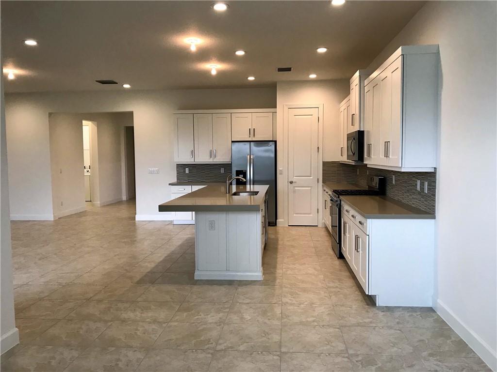 ANDALUCIA PUD PLAT - Residential Lease