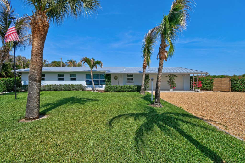 Photo of 12890 SE Circle Drive, Hobe Sound, FL 33455 (MLS # B26030688)