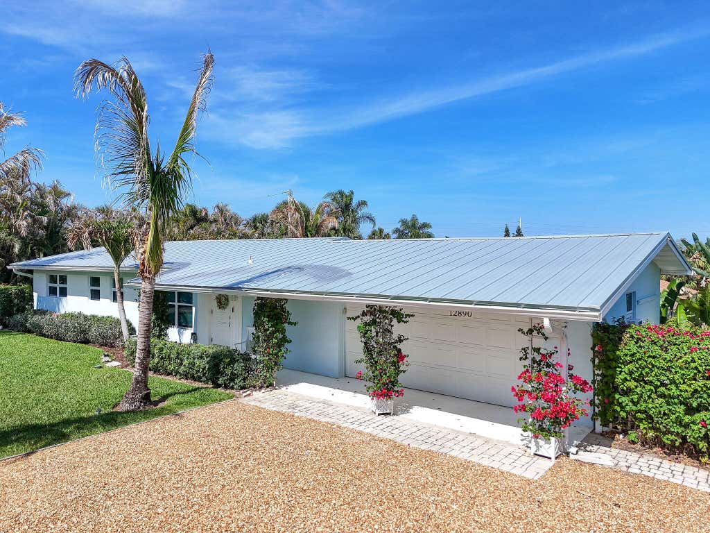 Photo of 12890 SE Circle Drive, Hobe Sound, FL 33455 (MLS # B26030688)
