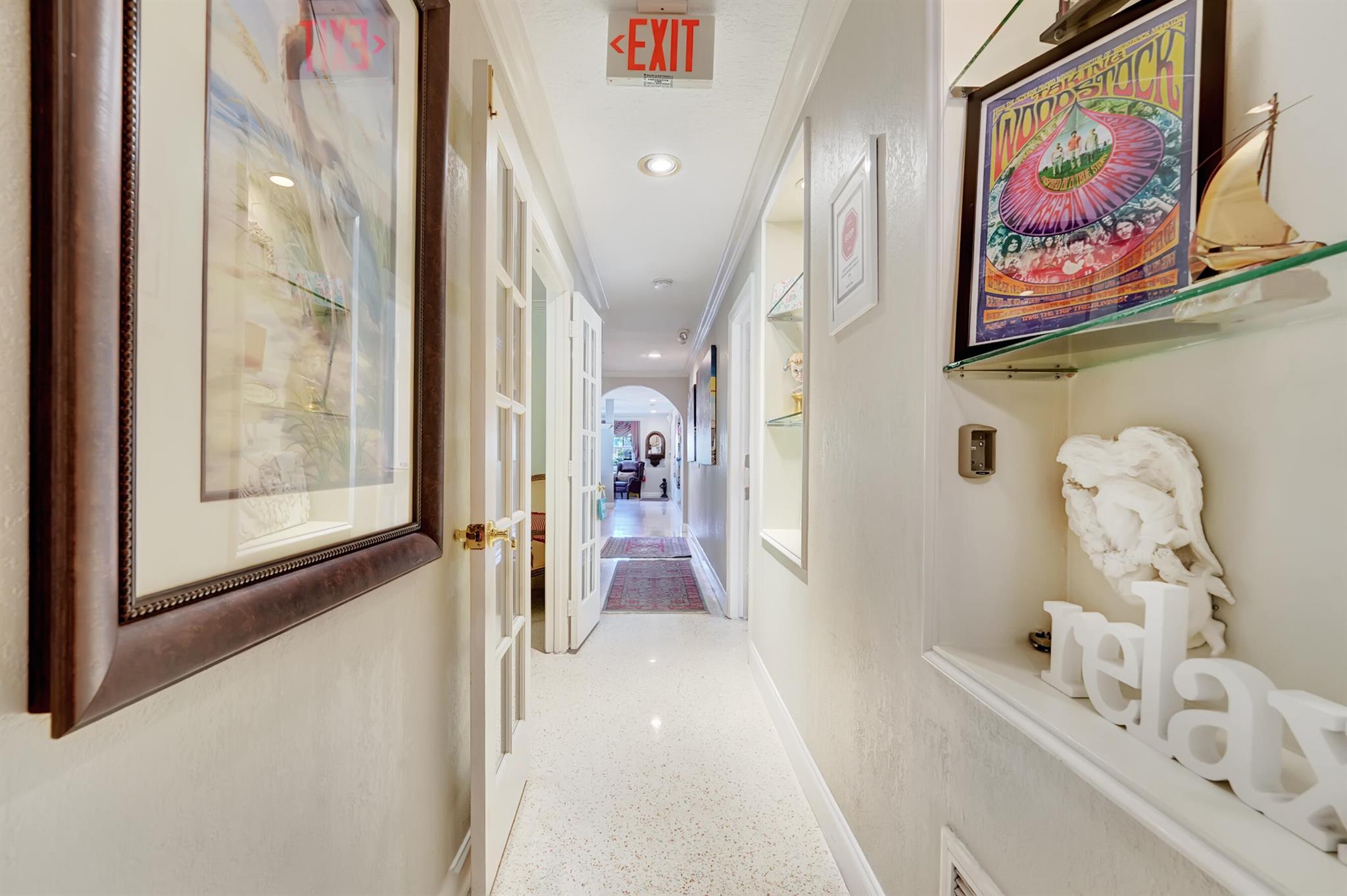 GALE LAKE WORTH 1 REAMNDE - Commercial Lease