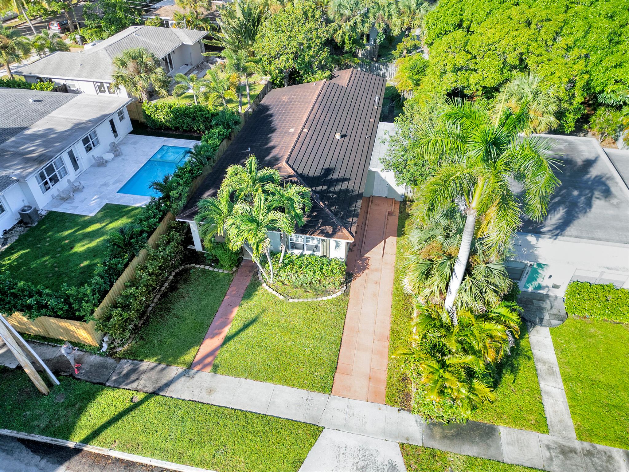 GALE LAKE WORTH 1 REAMNDE - Commercial Lease