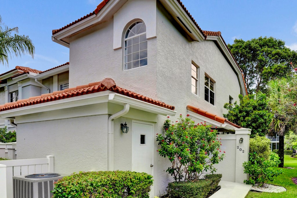 Photo of 7669 SPRINGWATER Place #202, Boynton Beach, FL 33437 (MLS # B26055423)