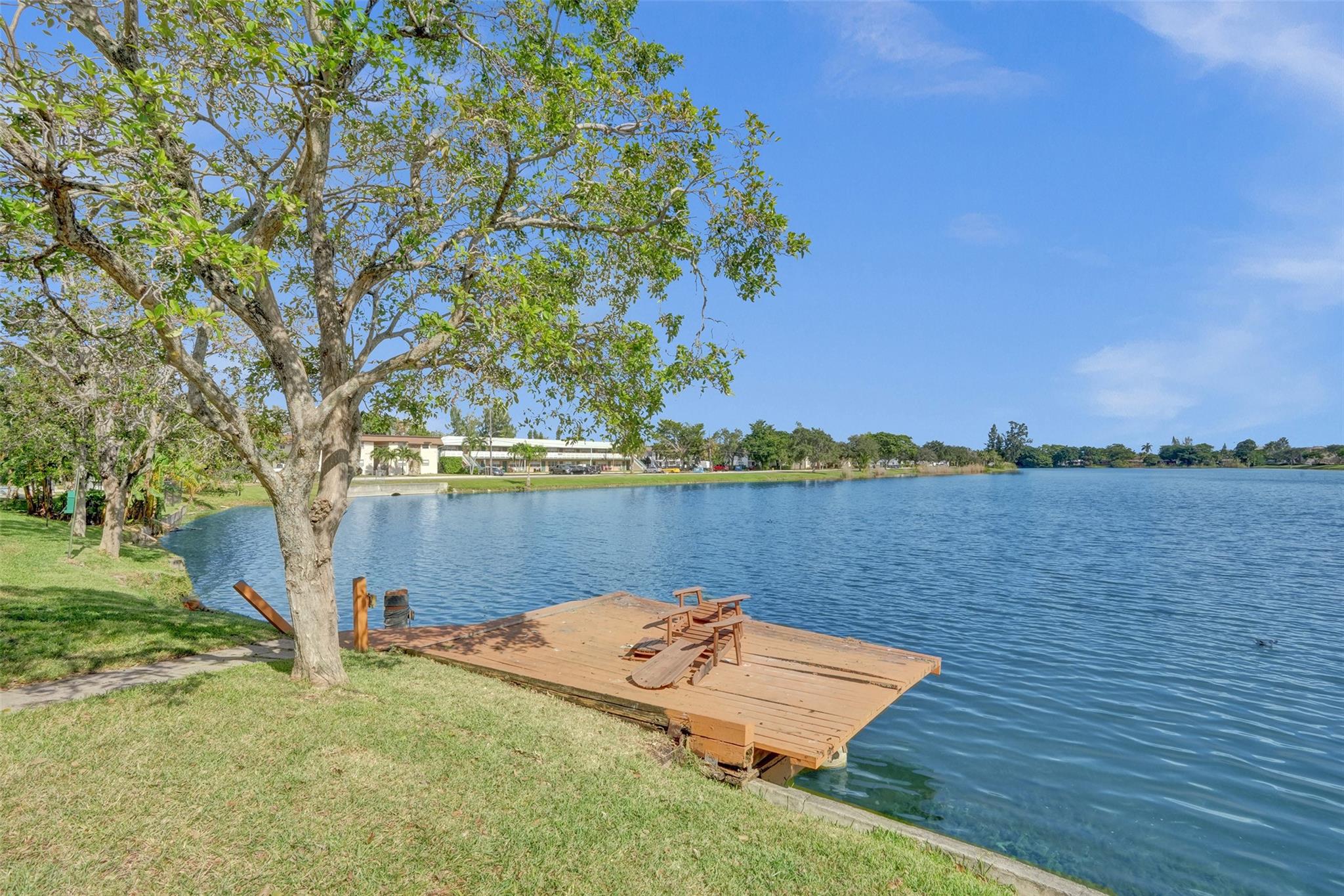 4130 SW 61st Ave, Davie, FL, 33314/$285,000 4 4130 SW 61st Ave