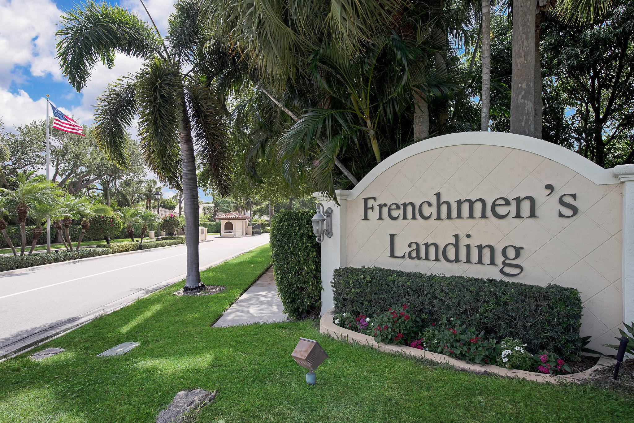 FRENCHMENS LANDING - Residential