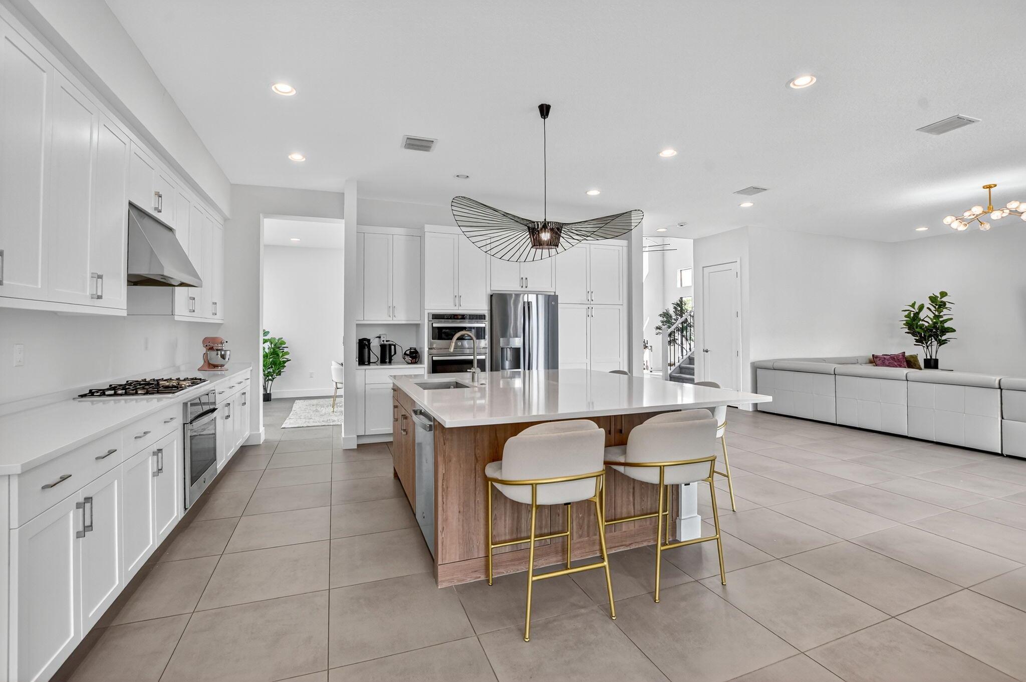 Lotus Palm - Residential