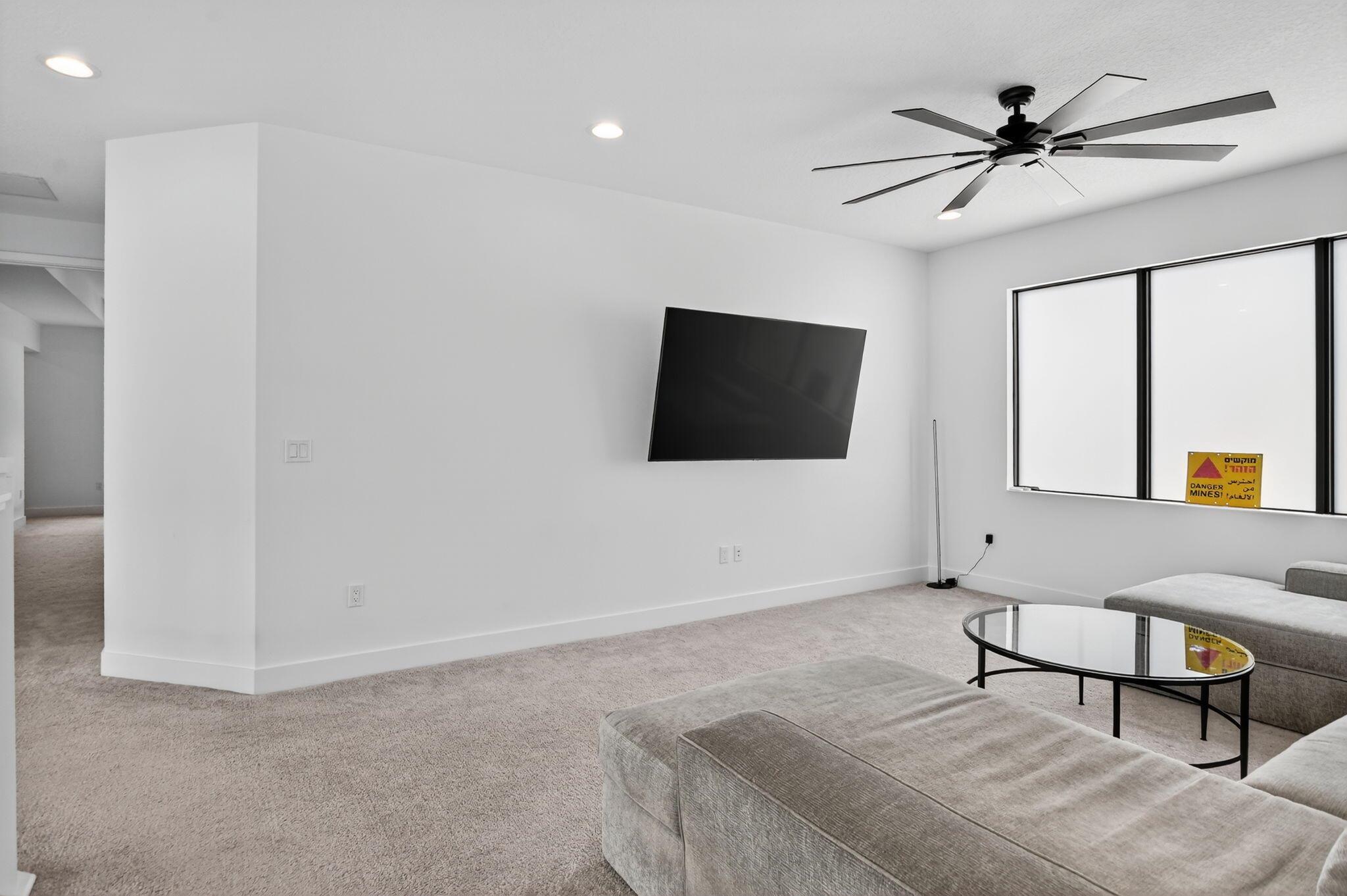 Lotus Palm - Residential