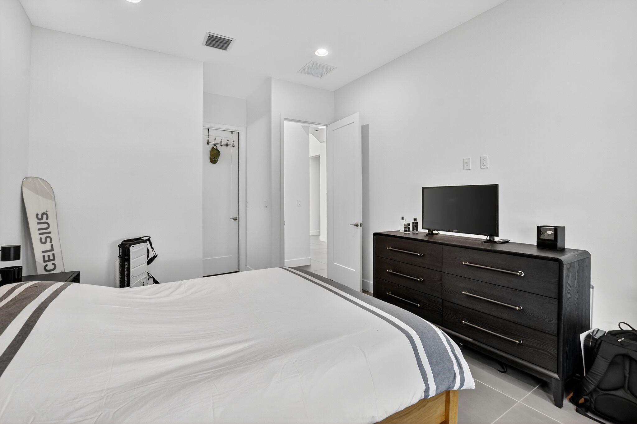 Lotus Palm - Residential