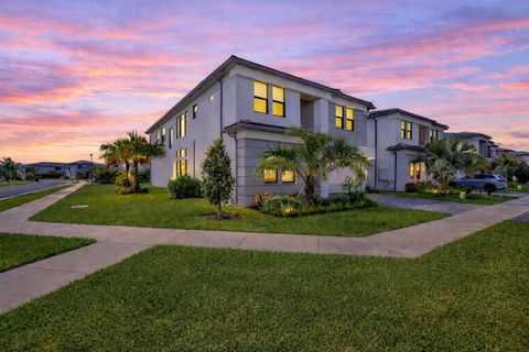 8284 Royal County Down Road Boca Raton FL 33434
