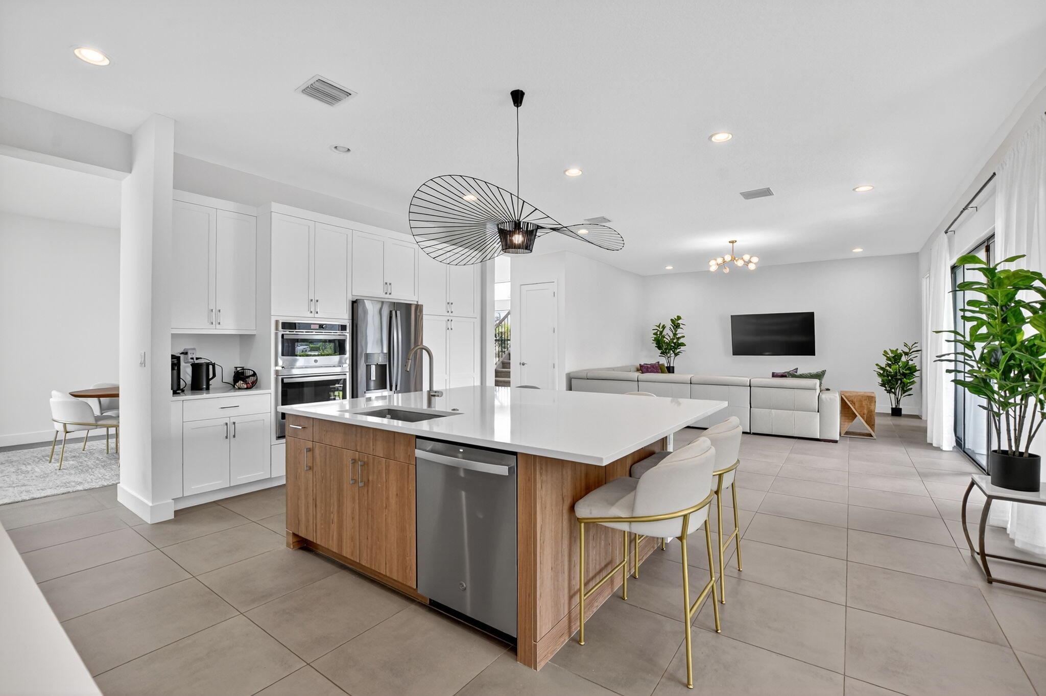 Lotus Palm - Residential