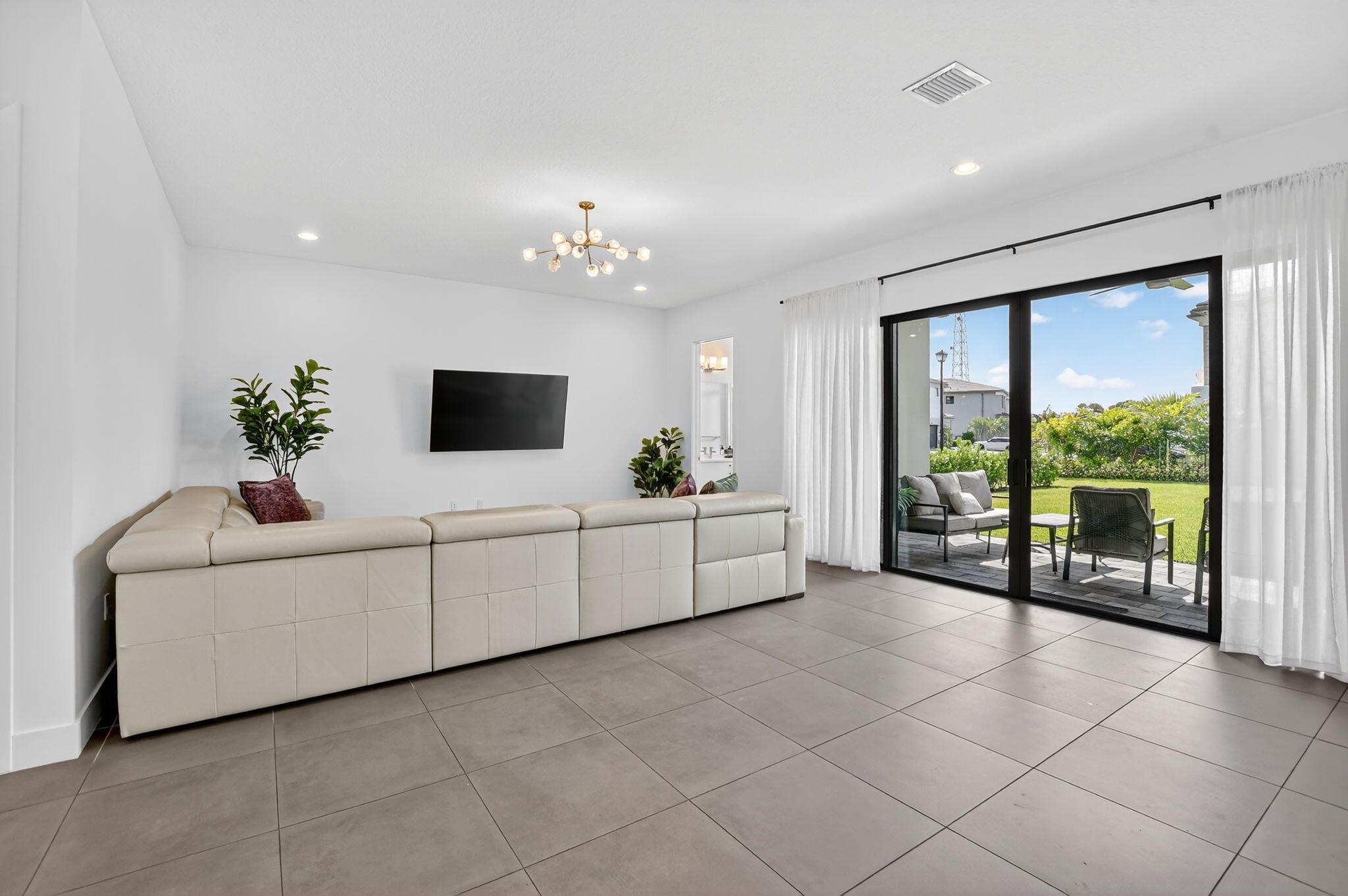 Lotus Palm - Residential