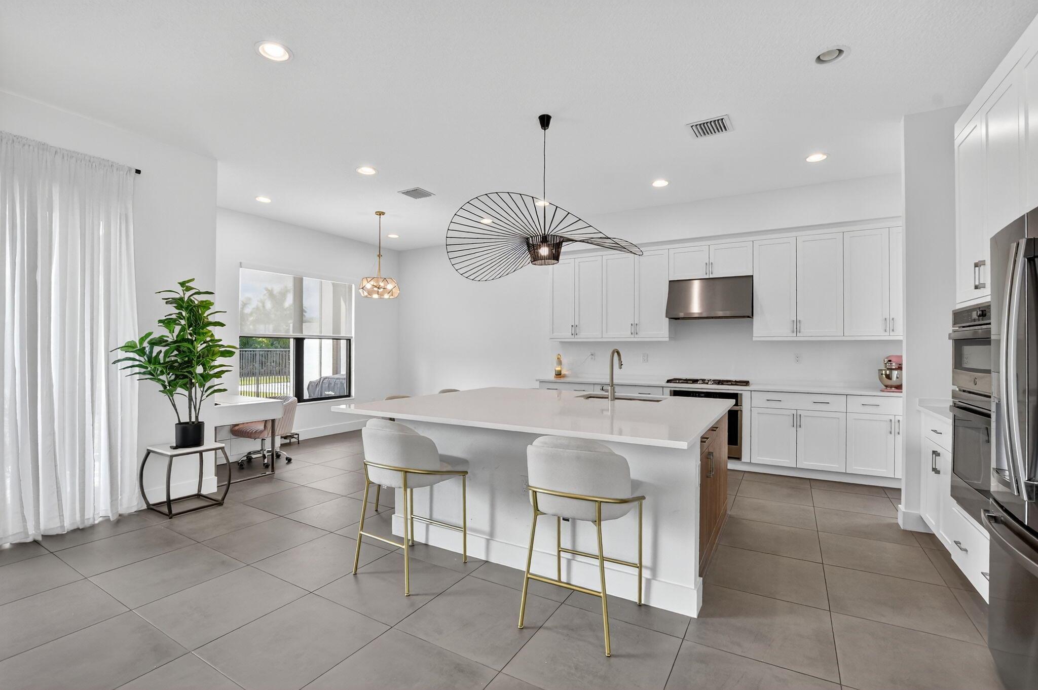 Lotus Palm - Residential