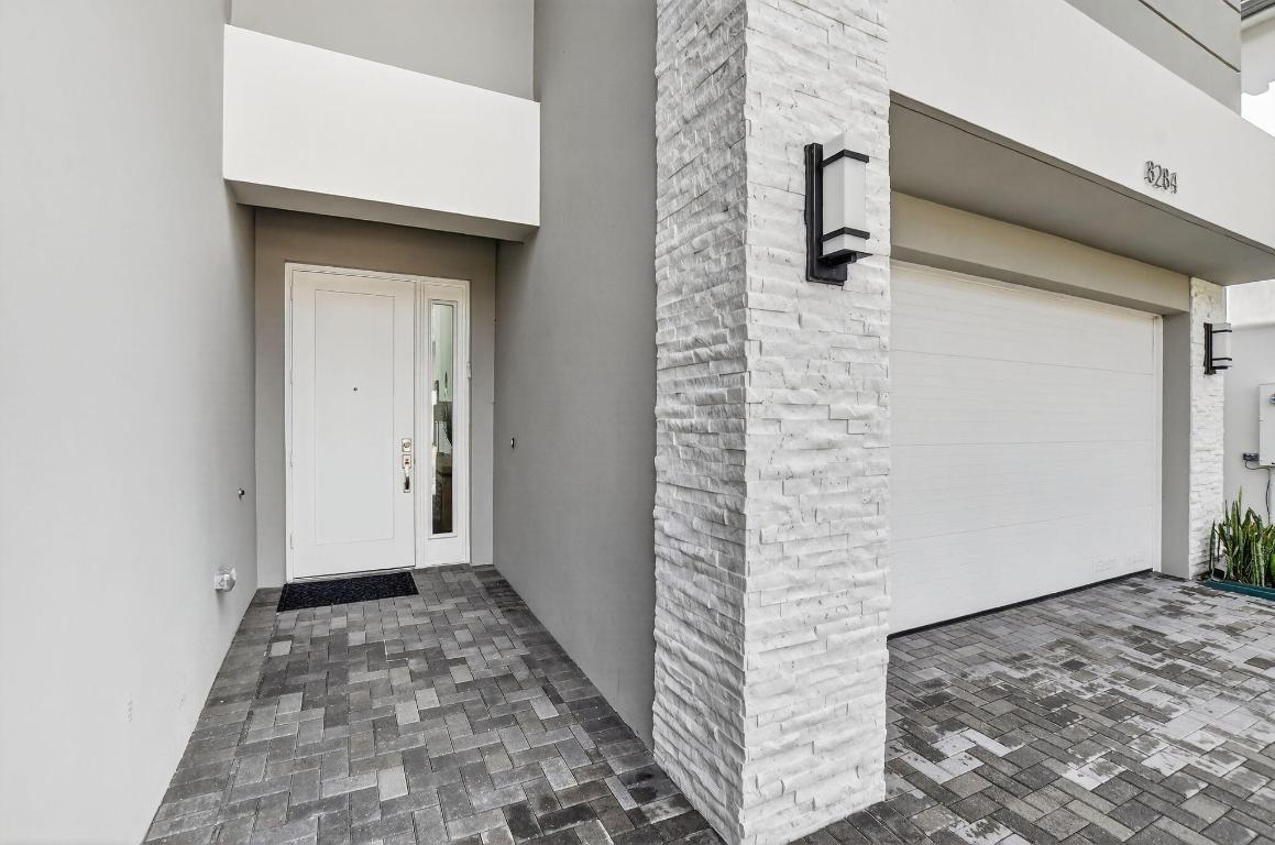 8284 Royal County Down Road