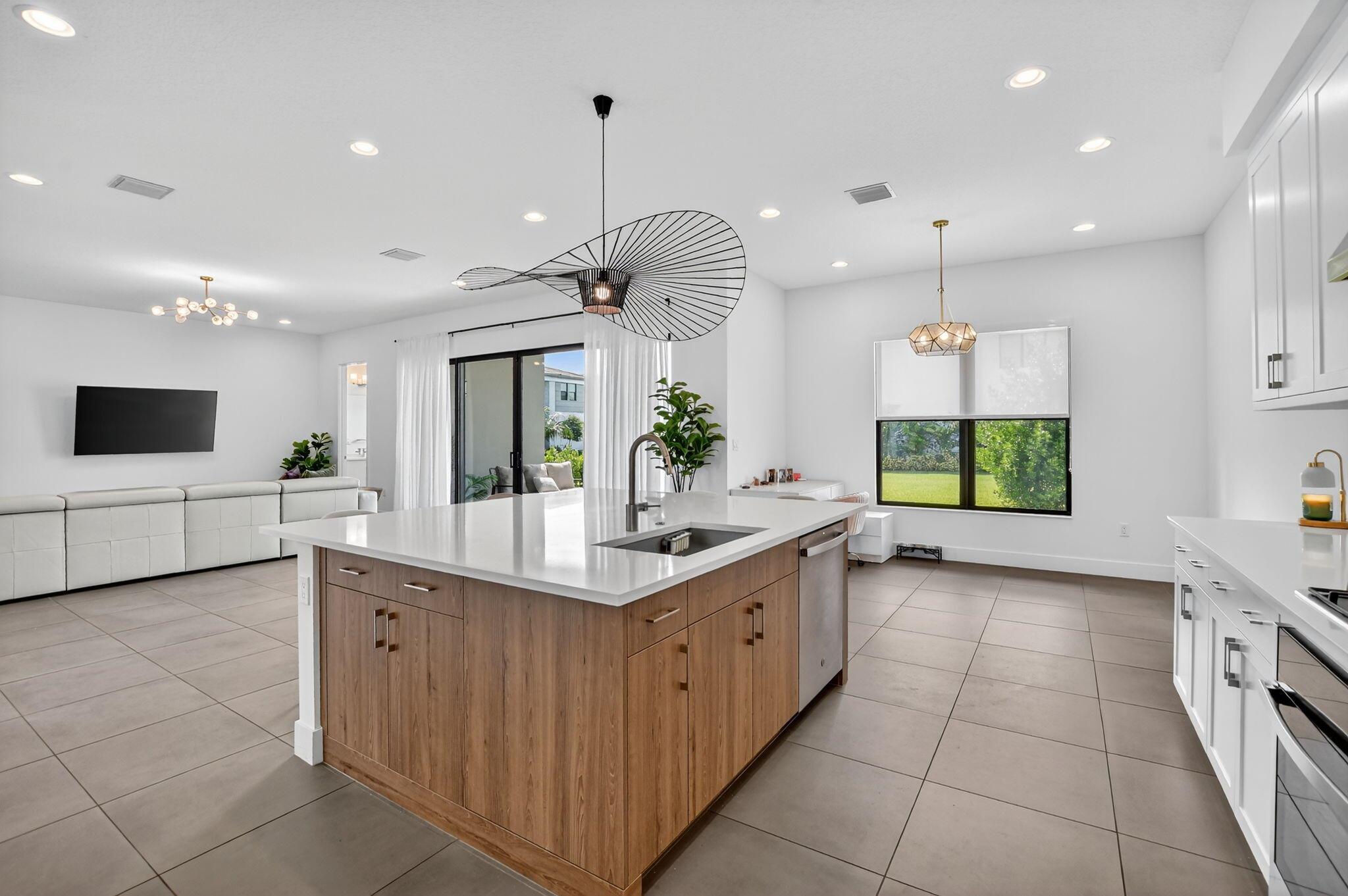 Lotus Palm - Residential