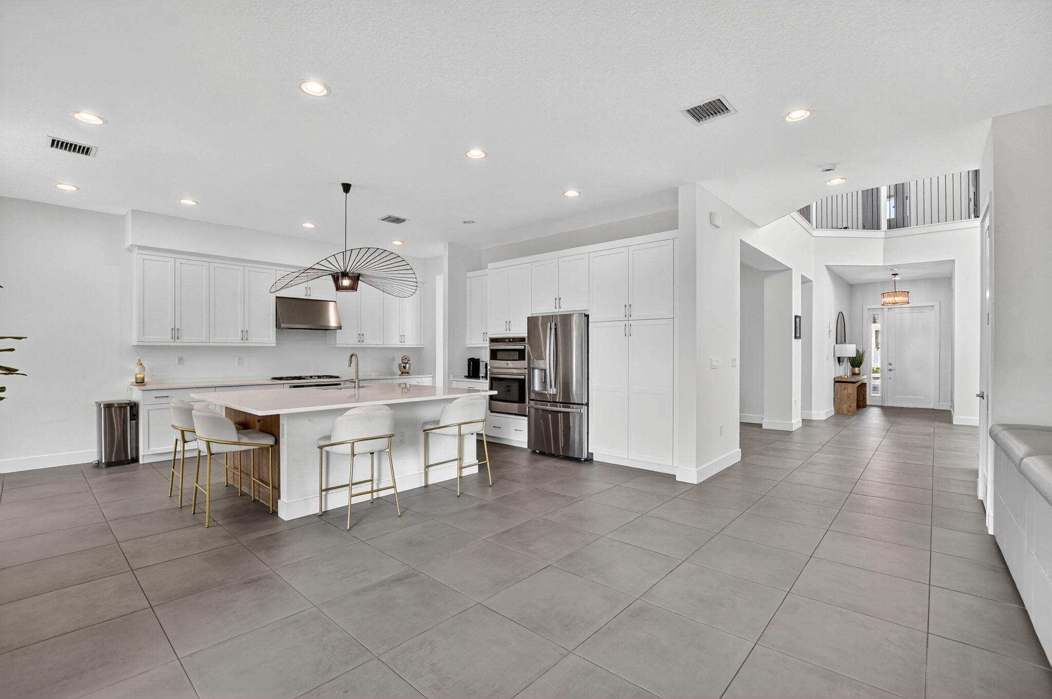 Lotus Palm - Residential