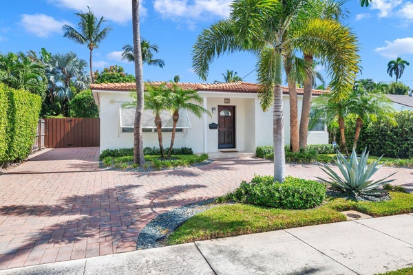 135 EDGEWOOD DR, WEST PALM BEACH, FL 33405 - Image e76e5bb64f1c0fafc43d96e0c8a8aee3/3240704261