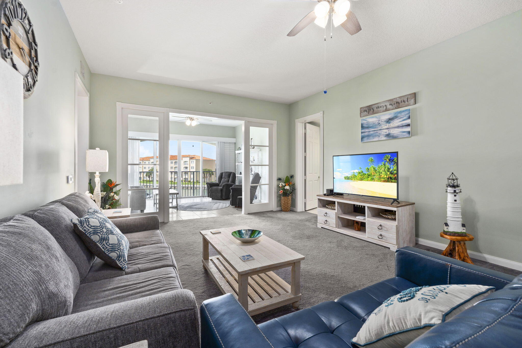 16 W Harbour Isle Dr W 303