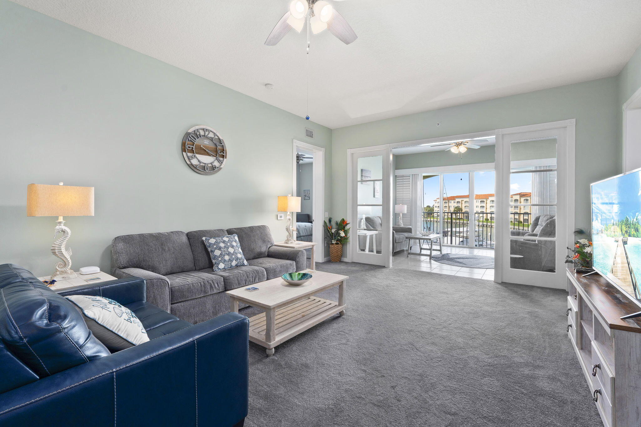 16 W Harbour Isle Dr W 303