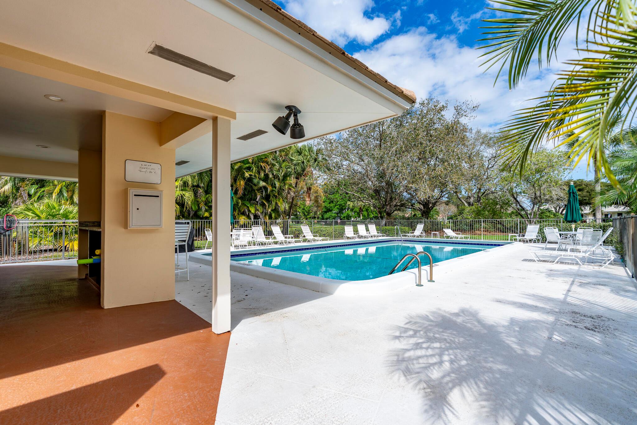 PIPERS LANDING GARDEN APA - Residential