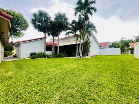 A home in Deerfield Beach