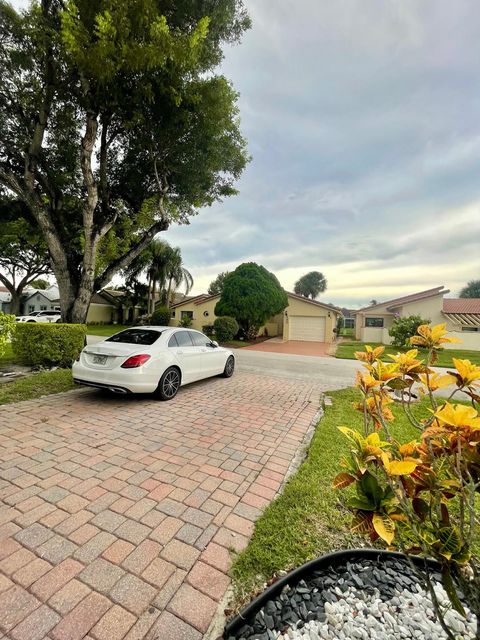 A home in Deerfield Beach