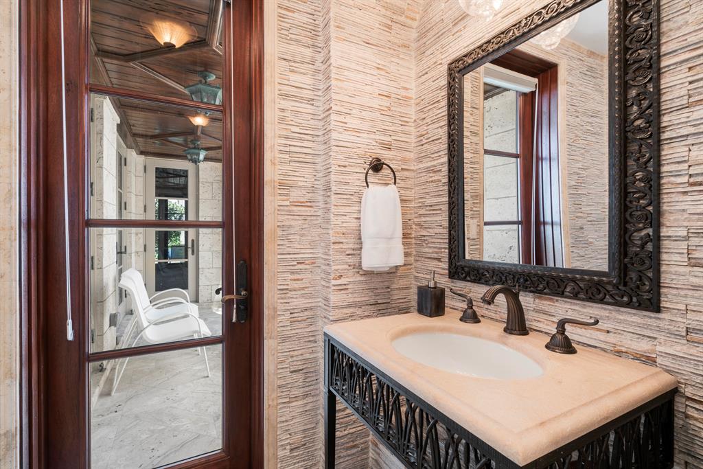 LAS VENTANAS CONDO - Residential