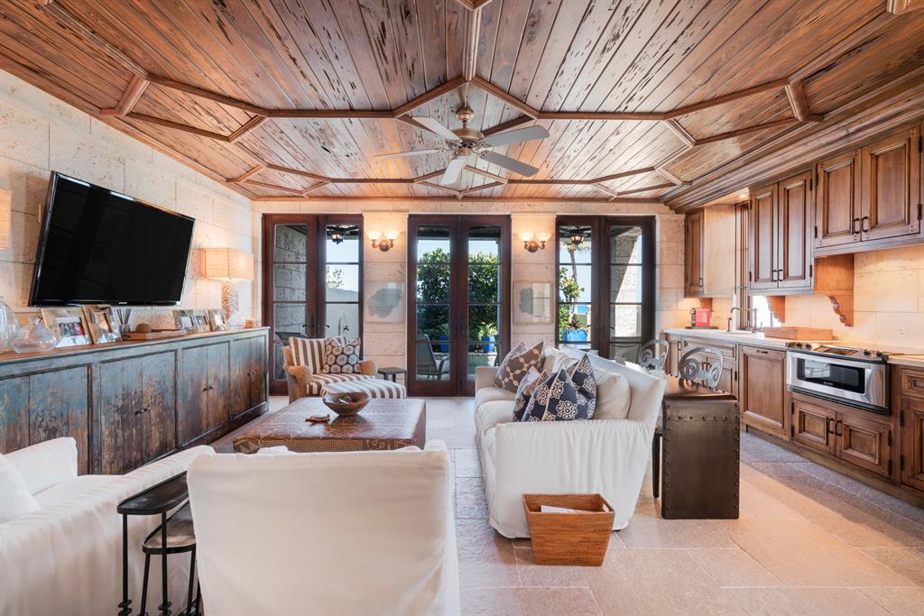 LAS VENTANAS CONDO - Residential